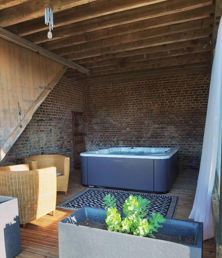 Couette & Confitures Bed & Breakfast Nojeon-en-Vexin Exterior photo