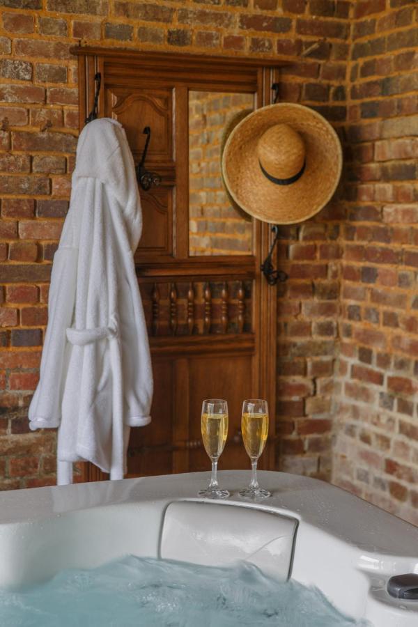 Couette & Confitures Bed & Breakfast Nojeon-en-Vexin Exterior photo